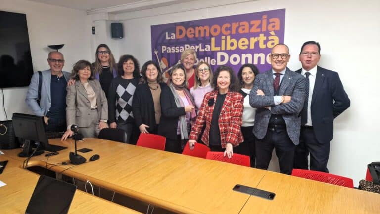 IRCA. Conferenza stampa della Uilca-Uil e delle altre Organizzazioni Sindacali del Credito in Sicilia.